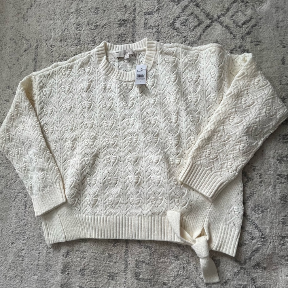 LOFT Women's Cream Sweater